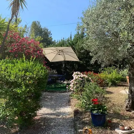 别墅 A 350m Des Calanques *